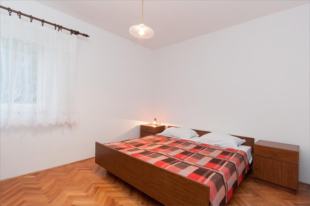 Appartamento Maslinov Hlad Barbat na Rabu Camera foto