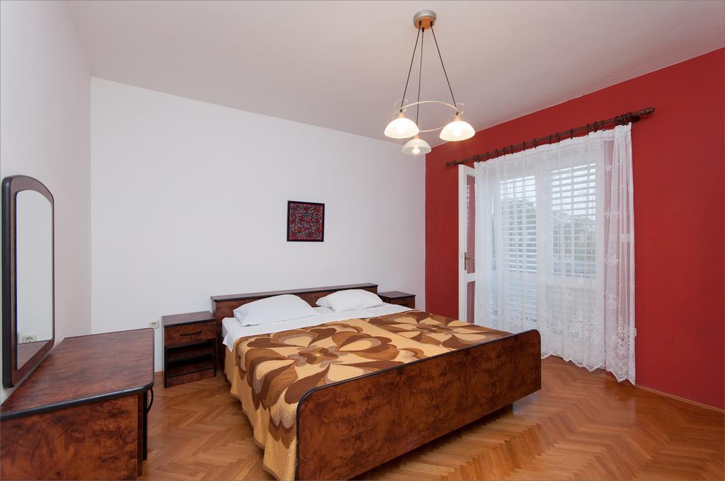 Appartamento Maslinov Hlad Barbat na Rabu Esterno foto